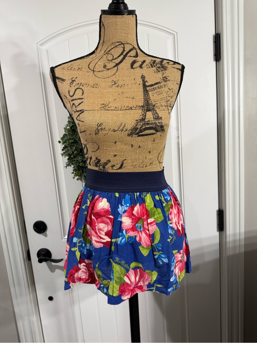 Hollister Blue Floral Elastic-Waist Mini Skirt